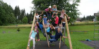 Bewegung in der VS Damtschach mit Movevo | Telovadba preko projekta Movevo