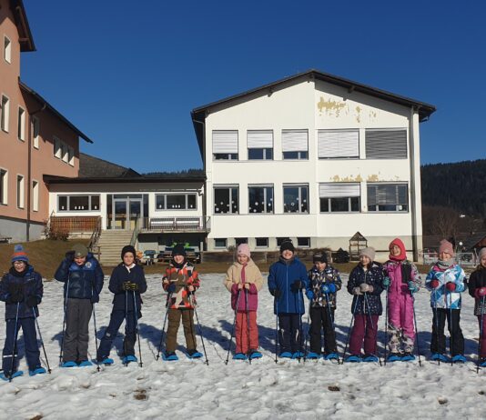 Schneeschuhwanderung / pohod s krpljami