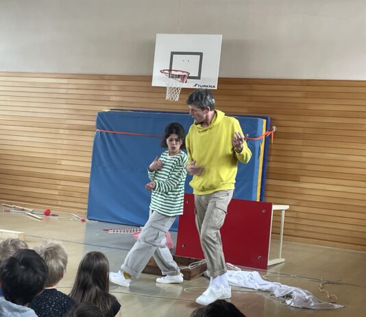 Theatervorstellung/gledališka predstava AS-LAS-GLAS