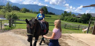 Besuch beim Bauernhof Rasom