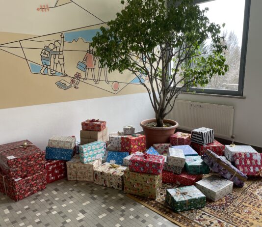 Weihnachtsgeschenke | Božična darila